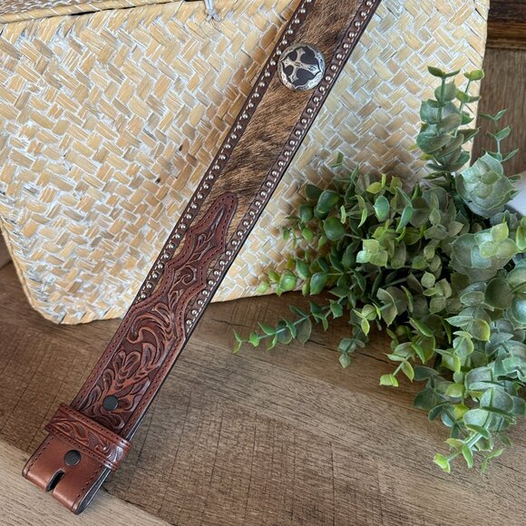 Vintage 90s 3D Hair-On Cowhide Cross Concho Hand-Tooled Western Belt - Men’s 34" - Picture 7 of 9